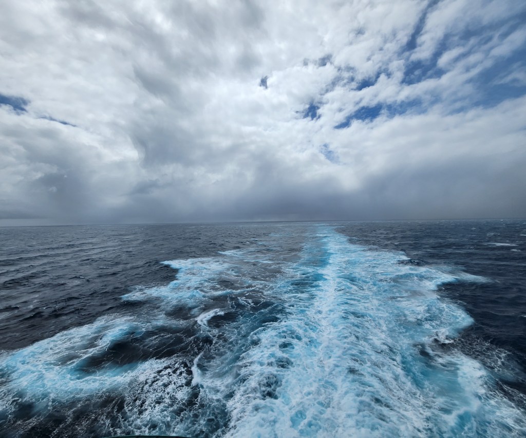 UWC Day 033 – Cruising Day – Drake&nbsp;Passage