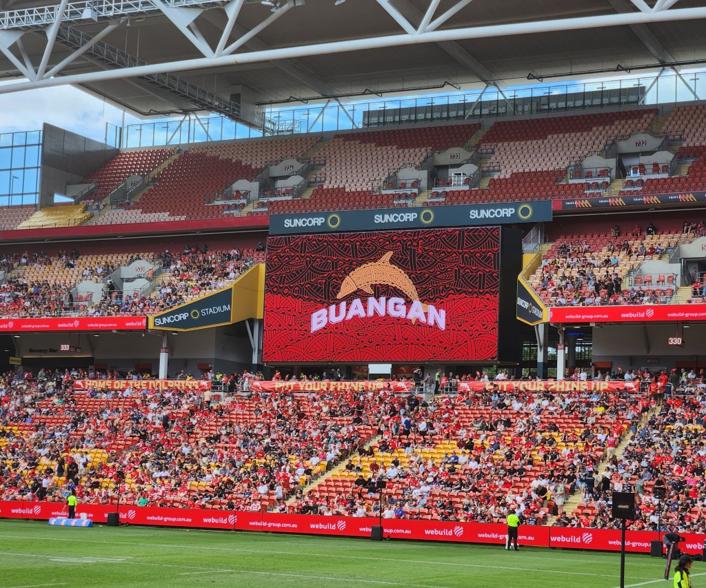 UWC Day 091 – Brisbane, Australia – Dolphins vs Cowboys? Another Day of Sport