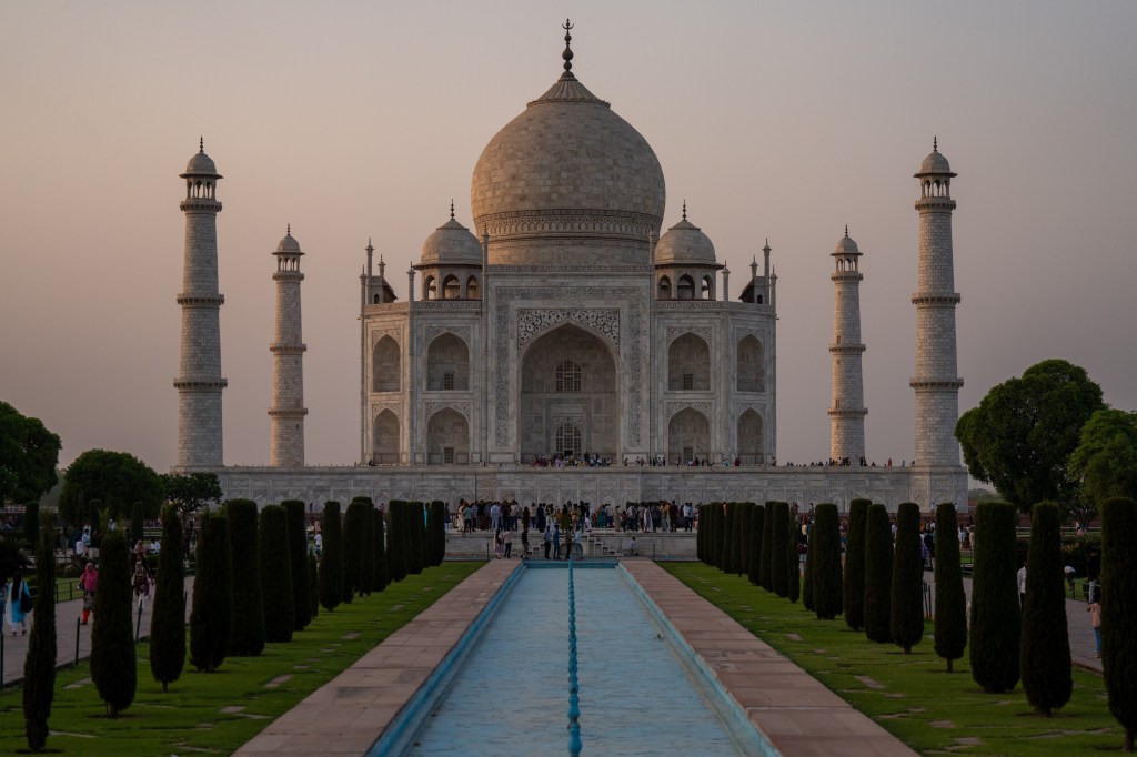 UWC Day 144 – Agra, India – Travel and Sunset at the Taj&nbsp;Mahal